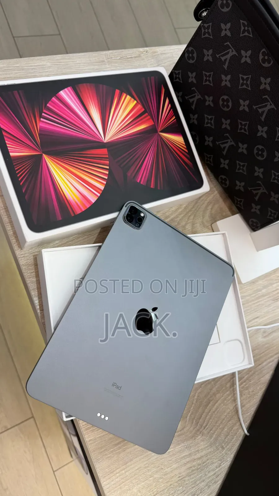 Apple iPad Pro 12.9 (2022) 128 GB Gray