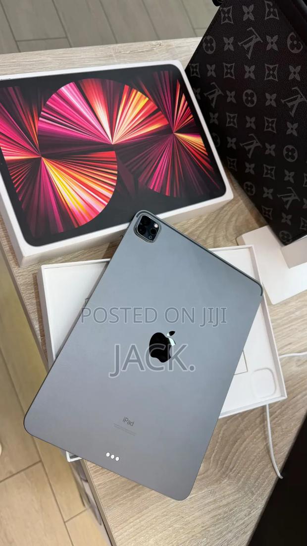 Apple iPad Pro 12.9 (2022) 128 GB Gray - thumbnail 4