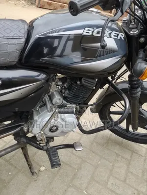 Bajaj Boxer 125 2025 Black