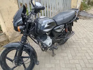 Bajaj Boxer 125 2025 Black