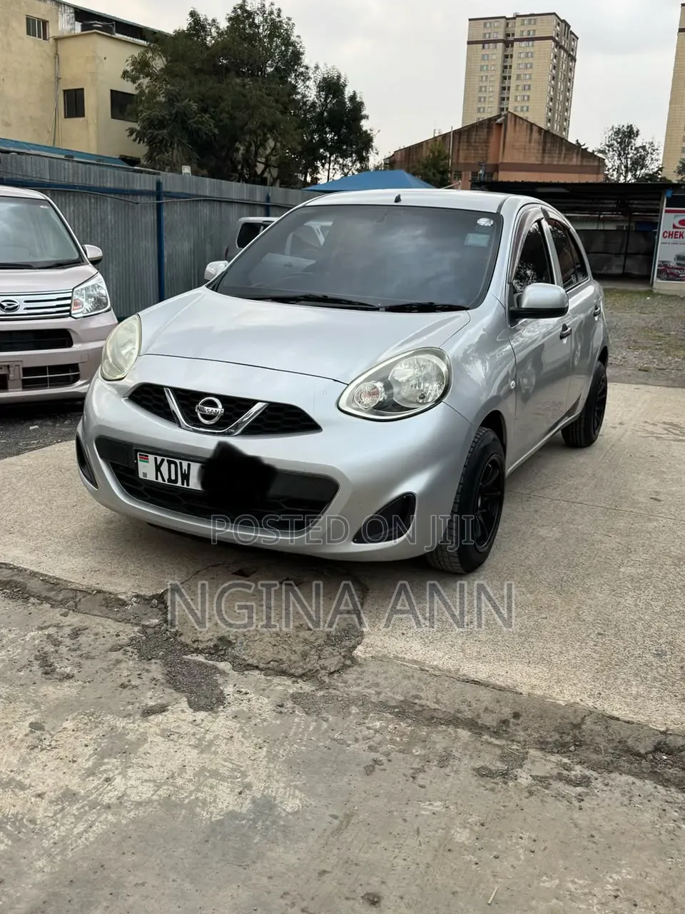 Nissan March 2015 Silver