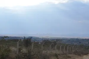 10 Acre Piece of Land for Sale!