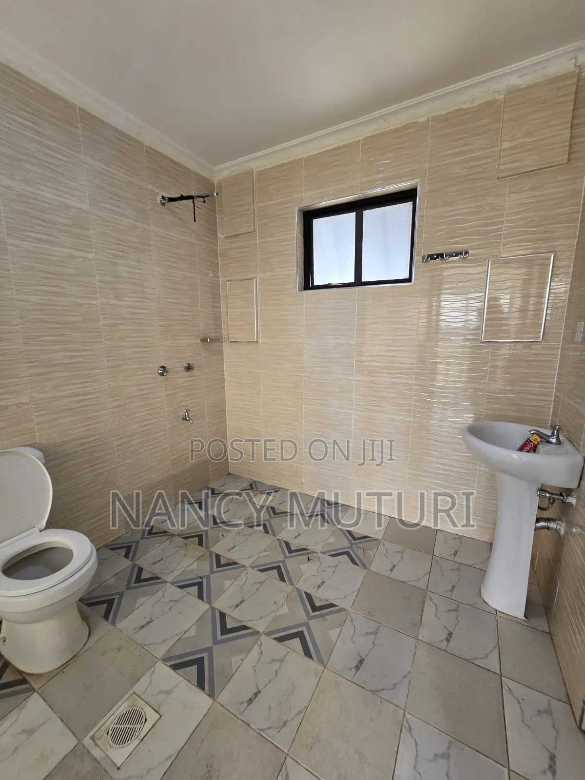 1bdrm Apartment in Garden Estate, Thome for rent
