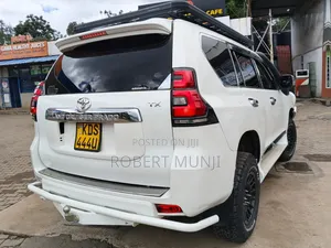 Toyota Land Cruiser Prado 2011 White