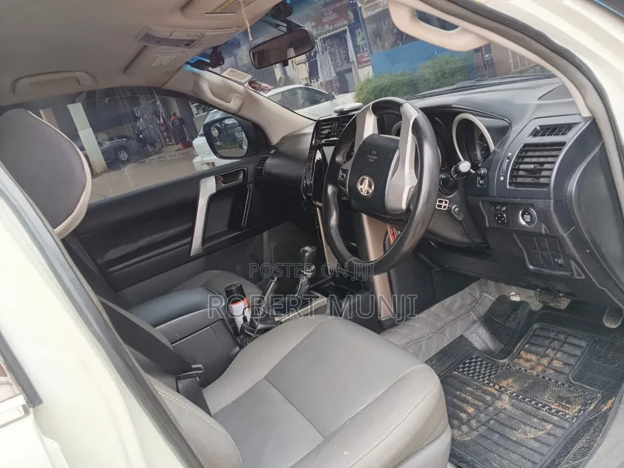 Toyota Land Cruiser Prado 2011 White