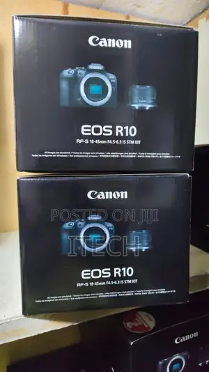 Canon EOS R10 Mirrorless Camera Kit