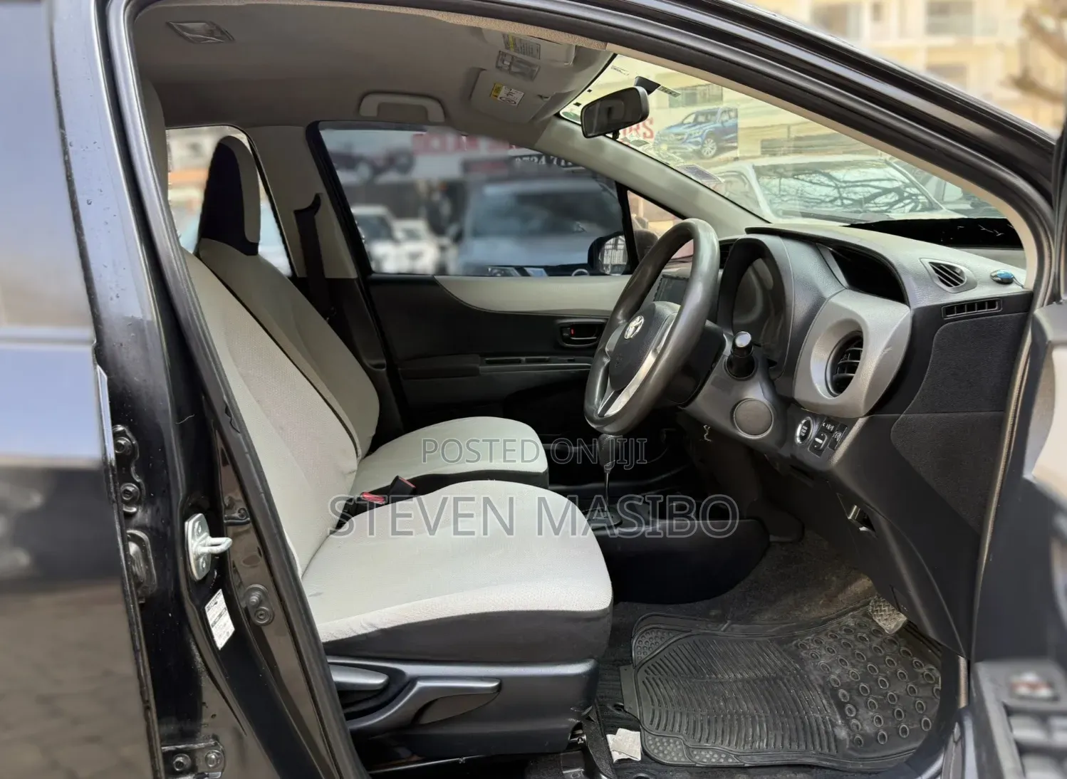 Toyota Vitz 2014 Black