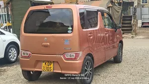 Suzuki Wagon R 2017 Gold