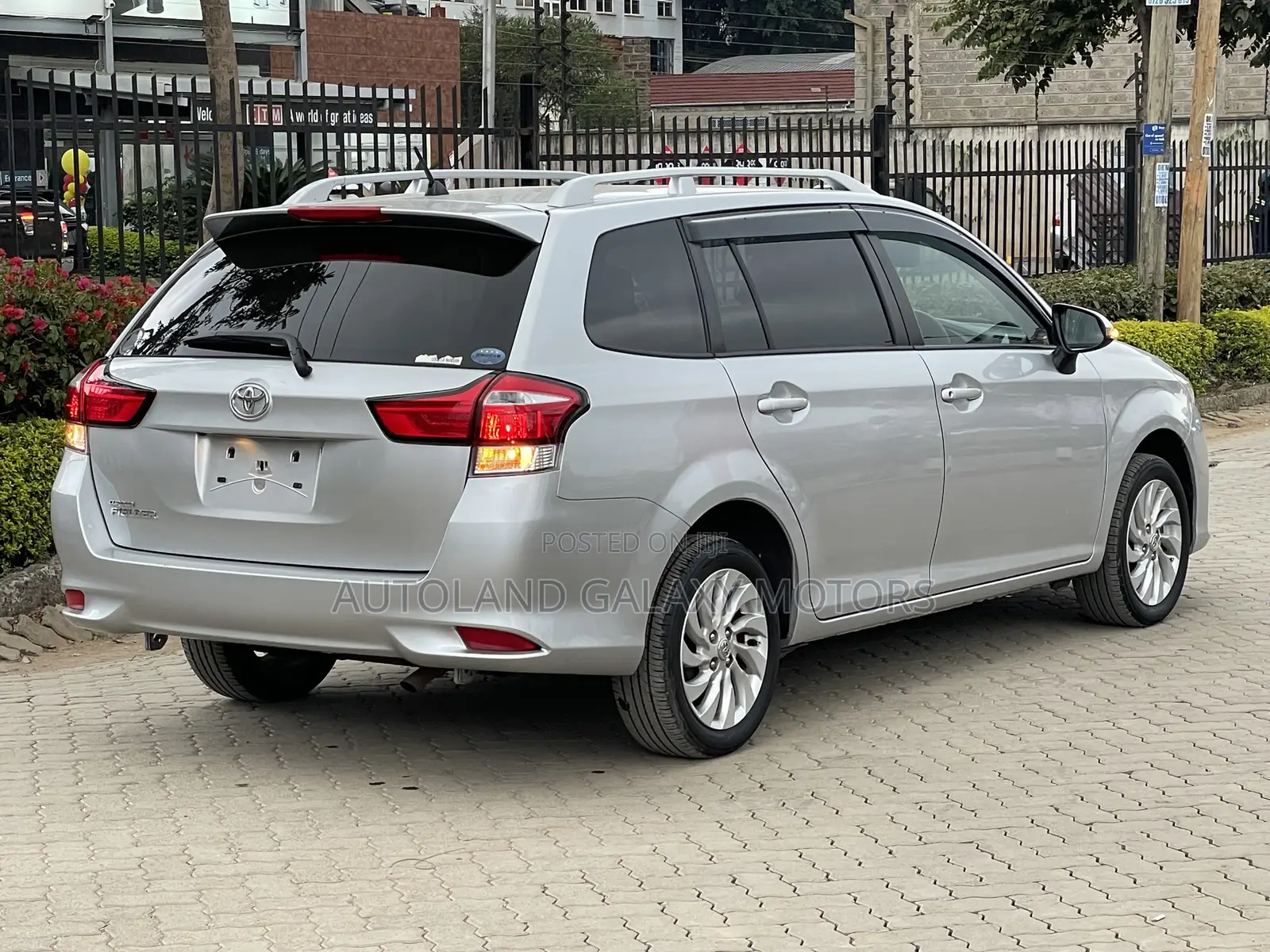 Toyota Corolla Fielder 1.5 Petrol FWD 2020 Silver