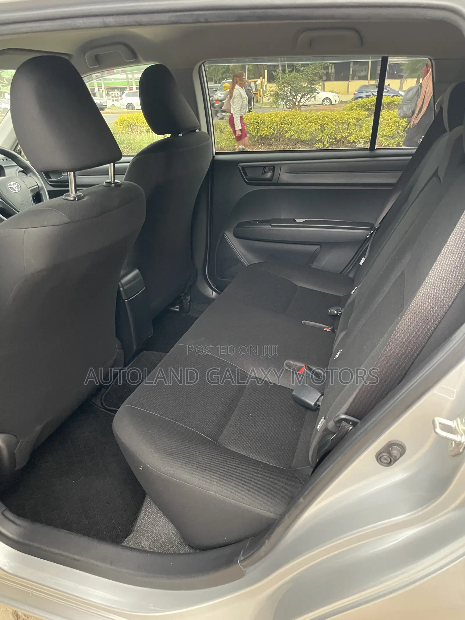 Toyota Corolla Fielder 1.5 Petrol FWD 2020 Silver