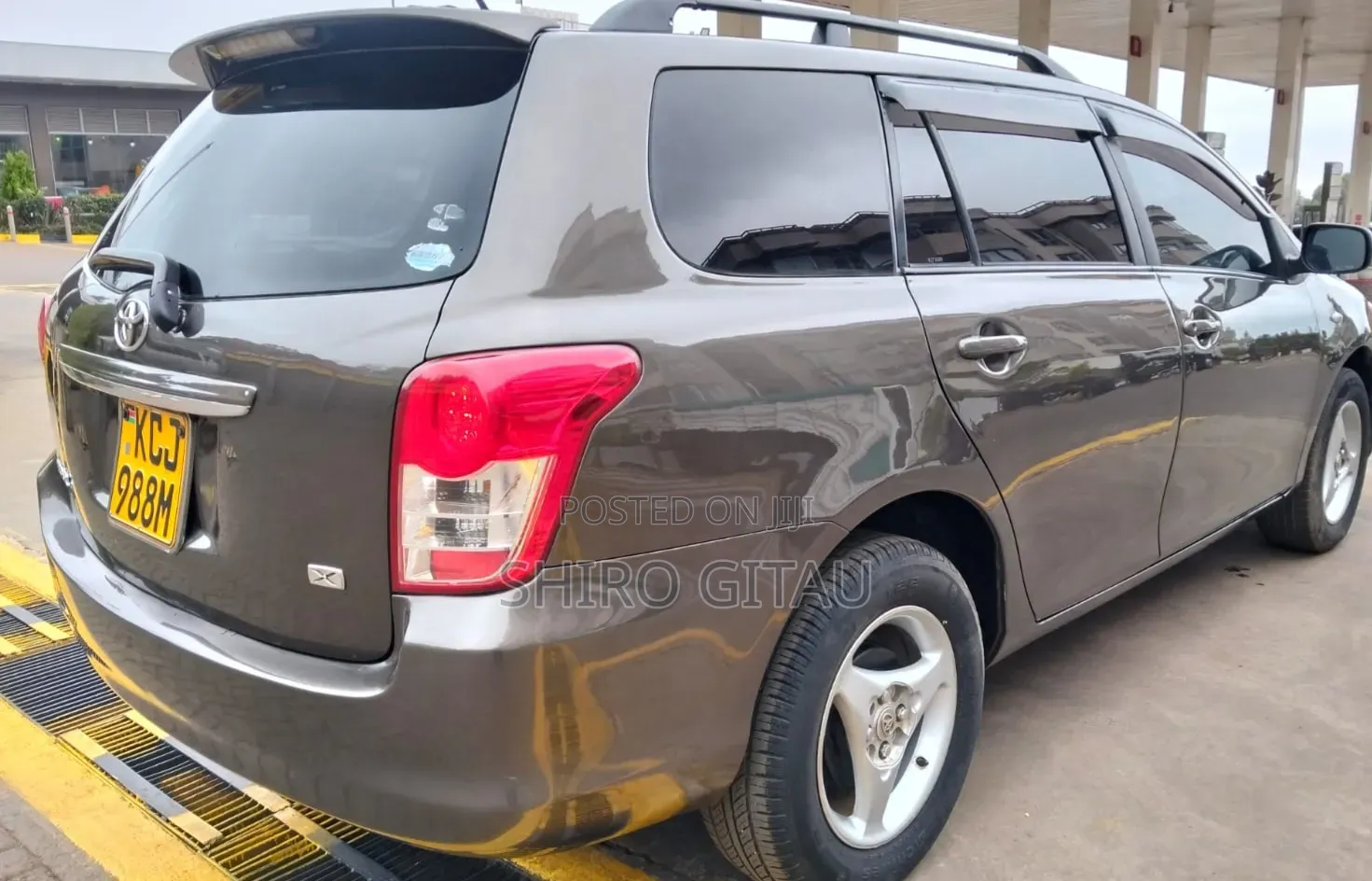 Toyota Corolla Fielder 2010 Gray