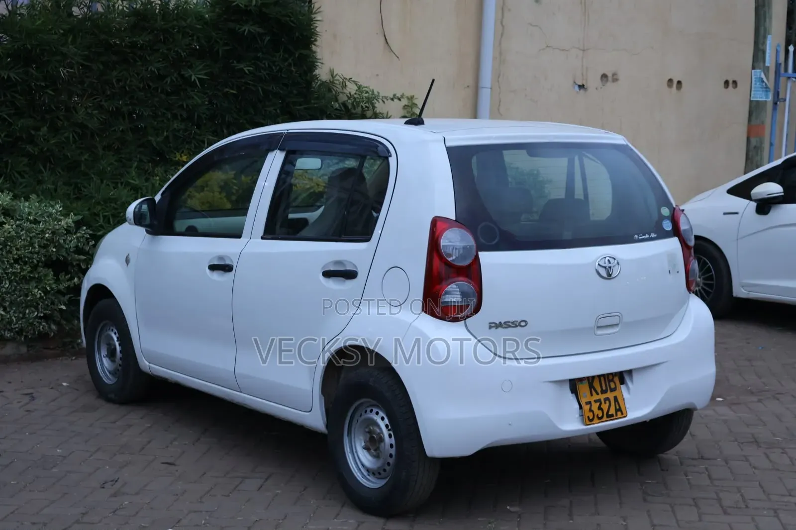 Toyota Passo 2013 White