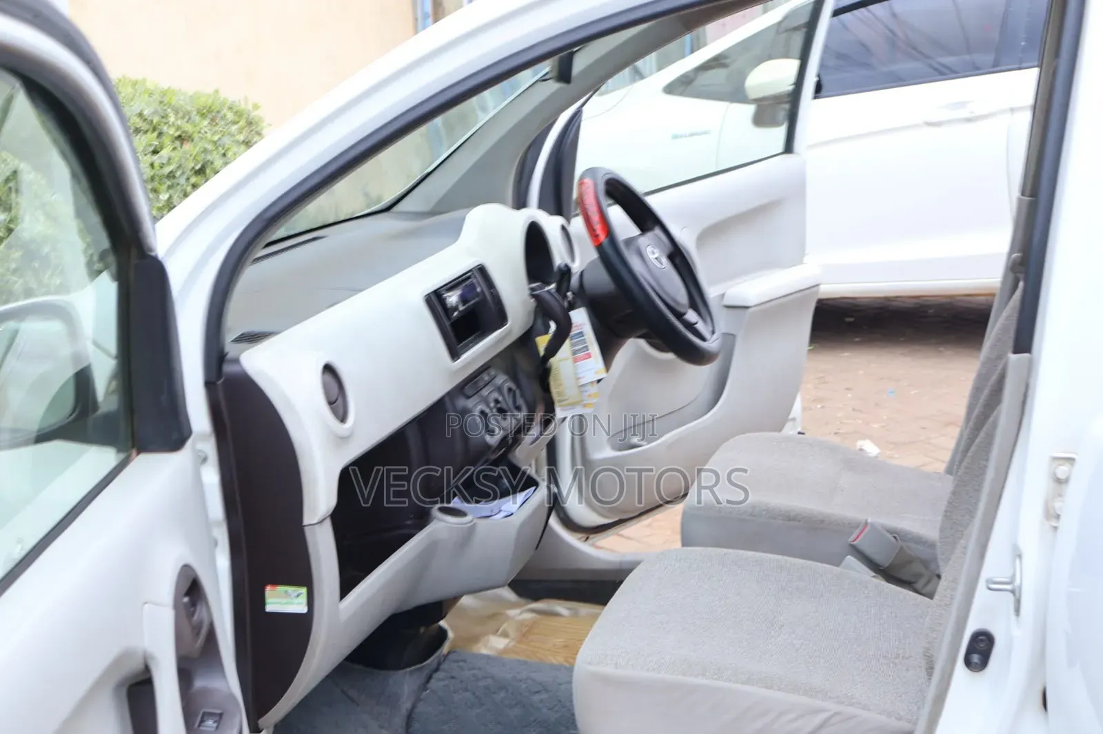 Toyota Passo 2013 White