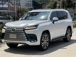 Lexus LX 600 2022 White