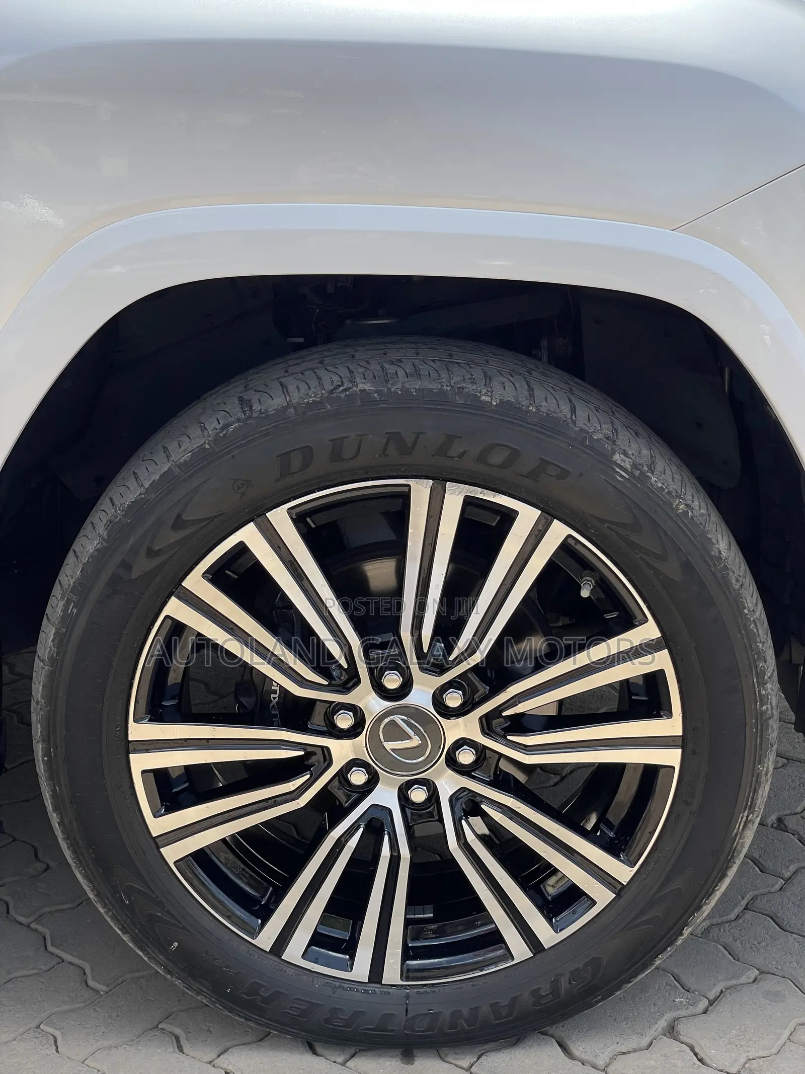 Lexus LX 600 2022 White