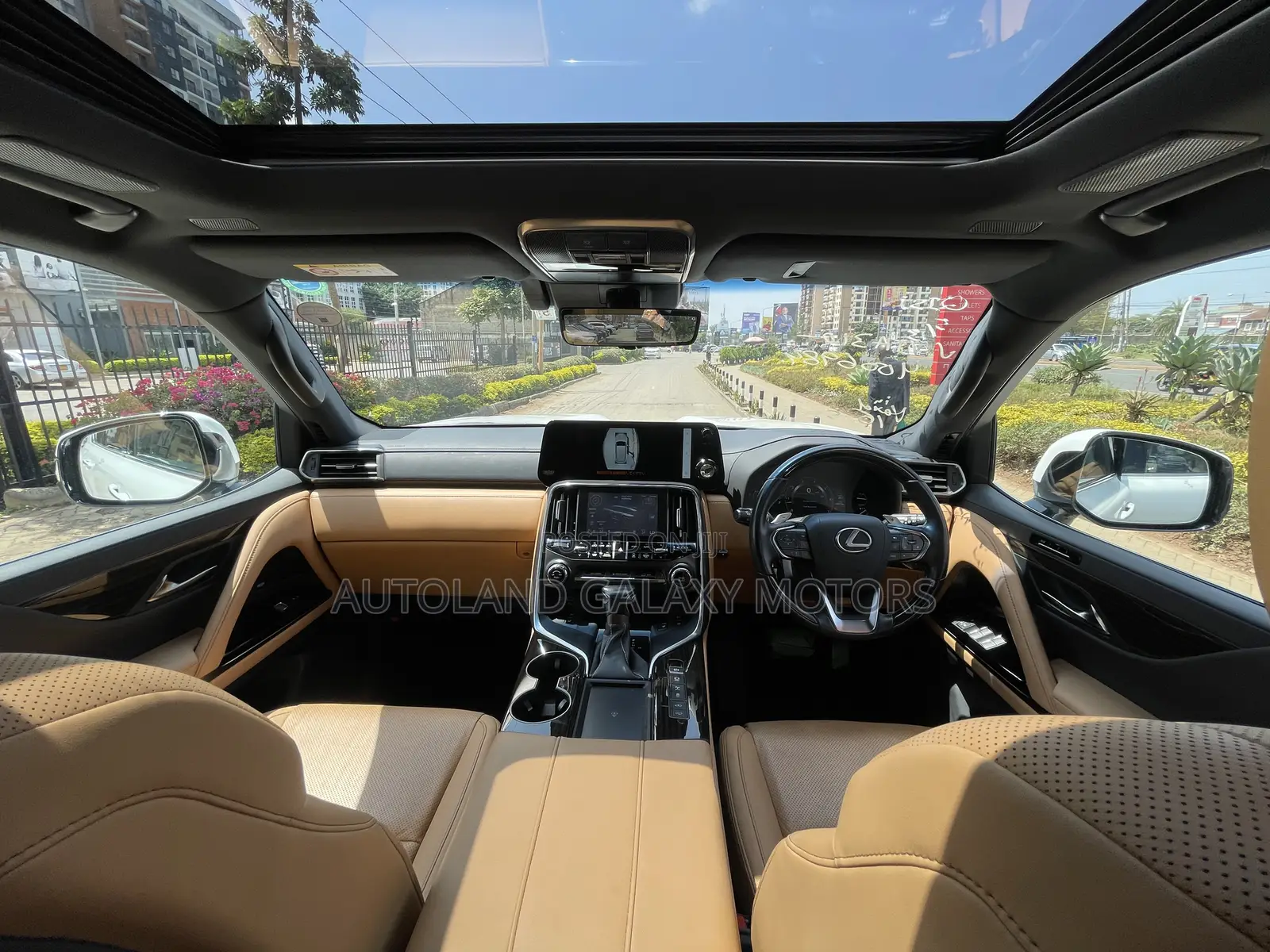Lexus LX 600 2022 White