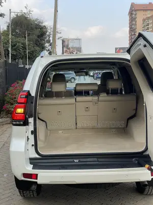 Toyota Land Cruiser Prado 2.8 2020 White