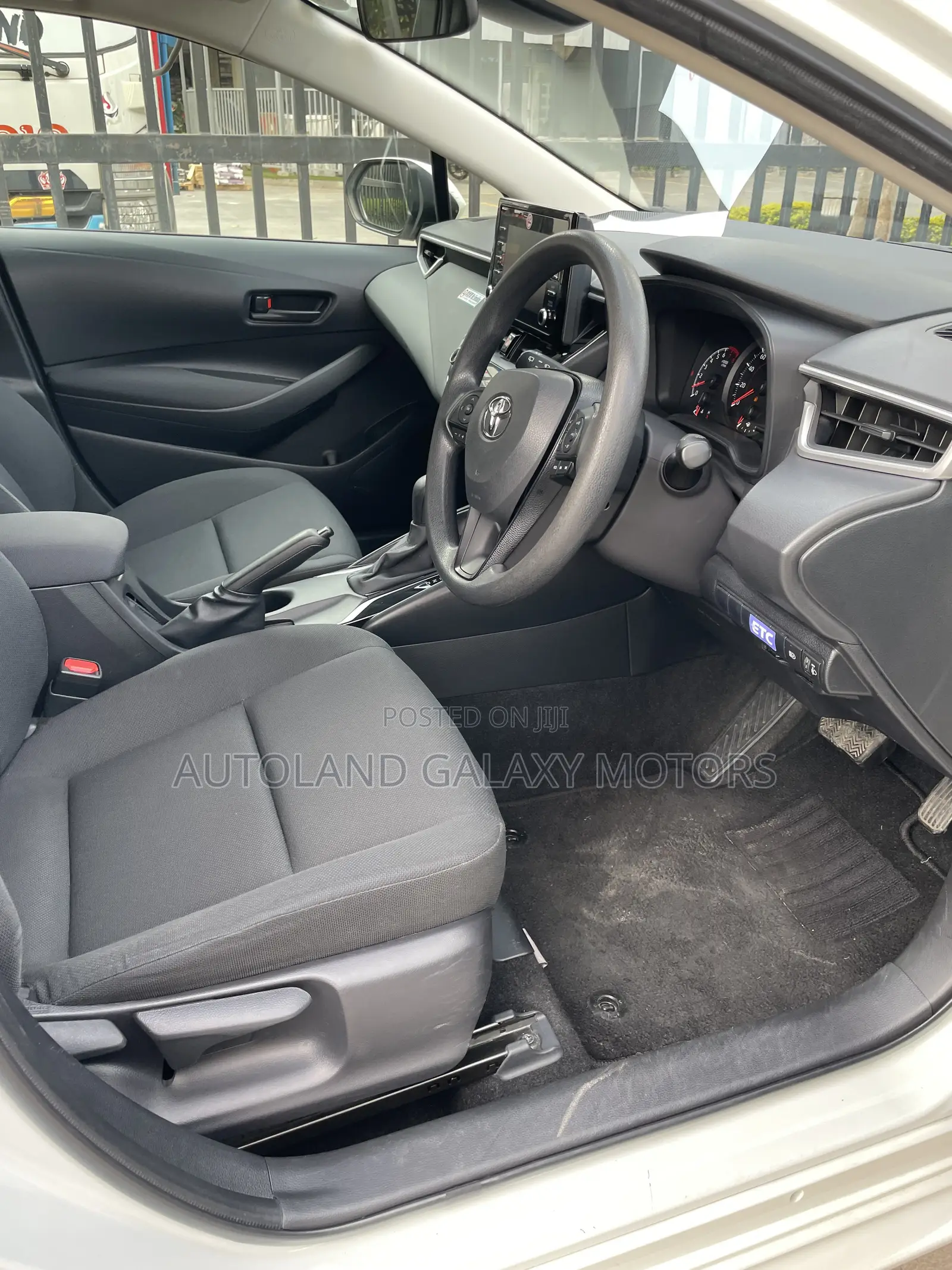 Toyota Corolla 2019 White