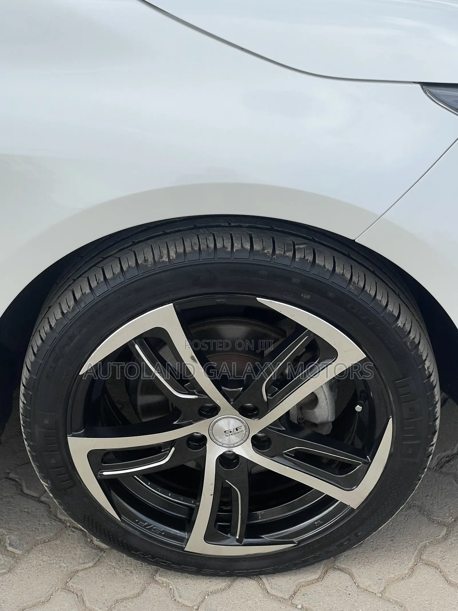 Toyota Corolla 2019 White