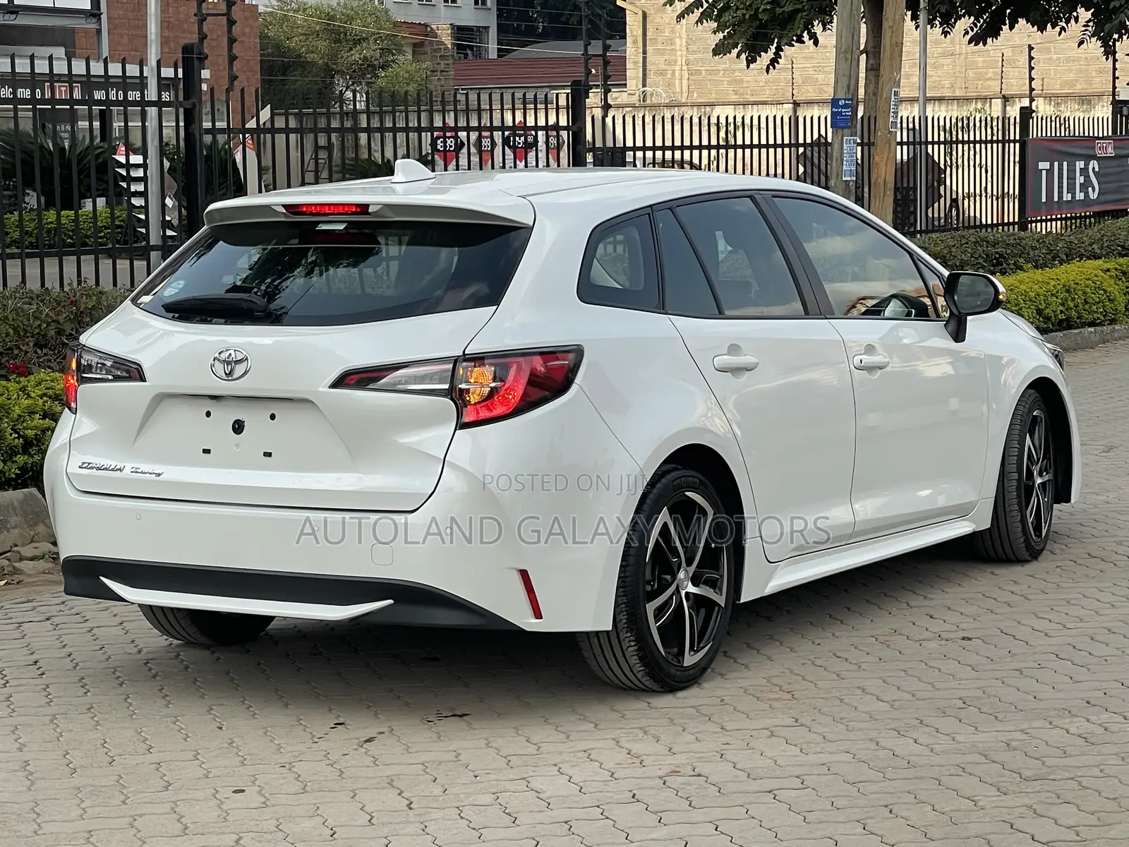 Toyota Corolla 2019 White