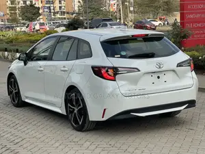 Toyota Corolla 2019 White
