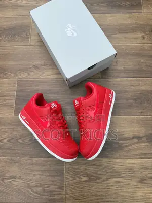 Nike Air Force 1 Low Tripple Gym Red