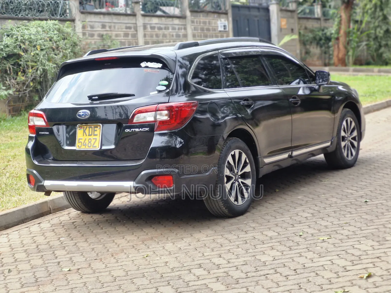 Subaru Outback 2017 Black