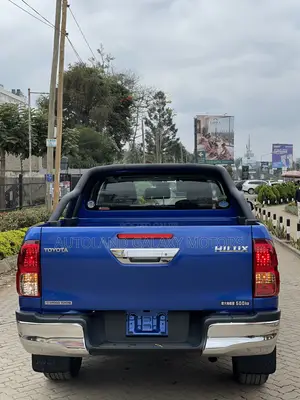 Toyota Hilux 2019 Blue