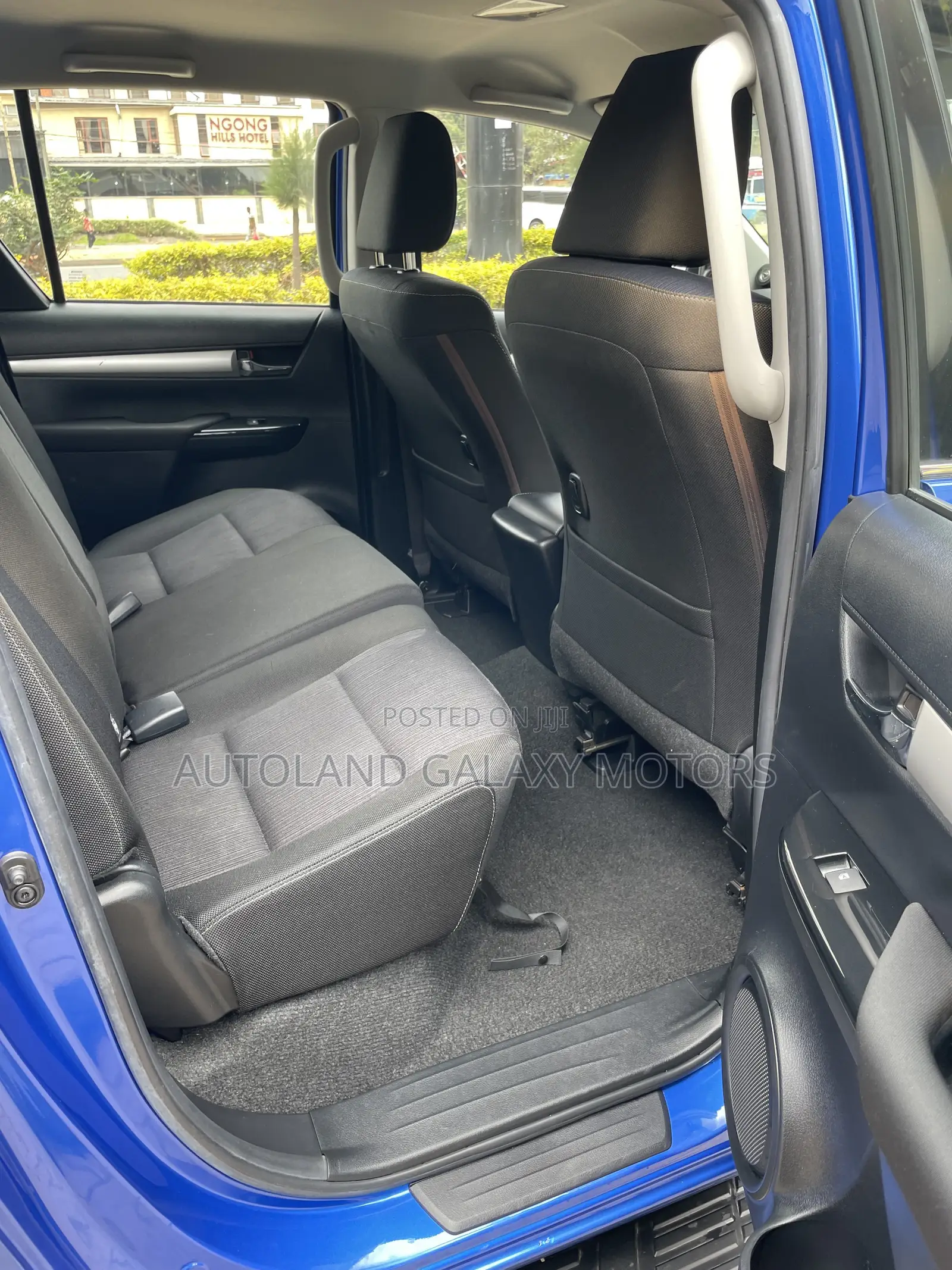 Toyota Hilux 2019 Blue