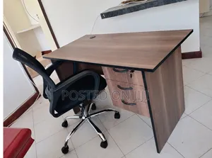 Executive Office Desk -Execellent Condition