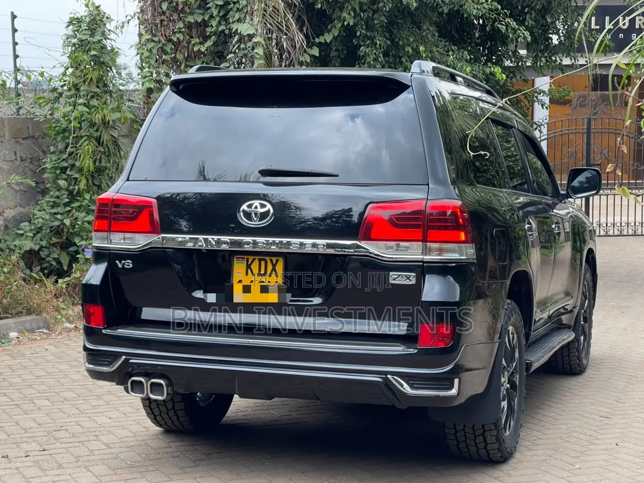 Toyota Land Cruiser 4.6 V8 ZX 2011 Black