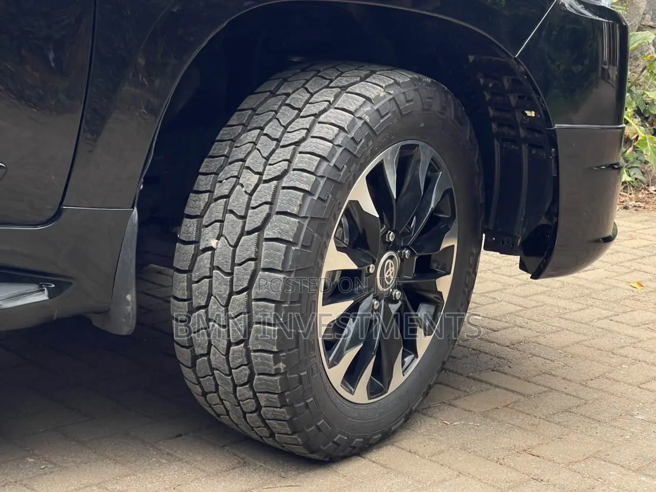 Toyota Land Cruiser 4.6 V8 ZX 2011 Black
