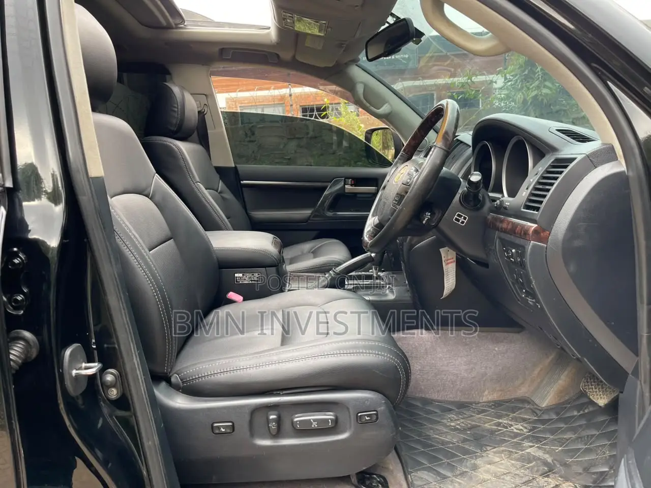Toyota Land Cruiser 4.6 V8 ZX 2011 Black