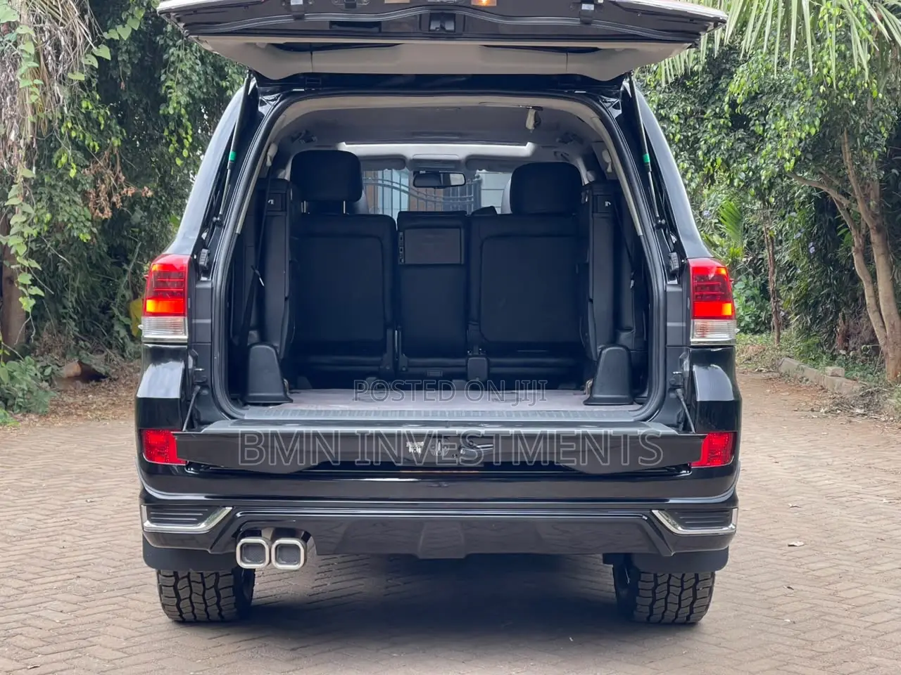 Toyota Land Cruiser 4.6 V8 ZX 2011 Black