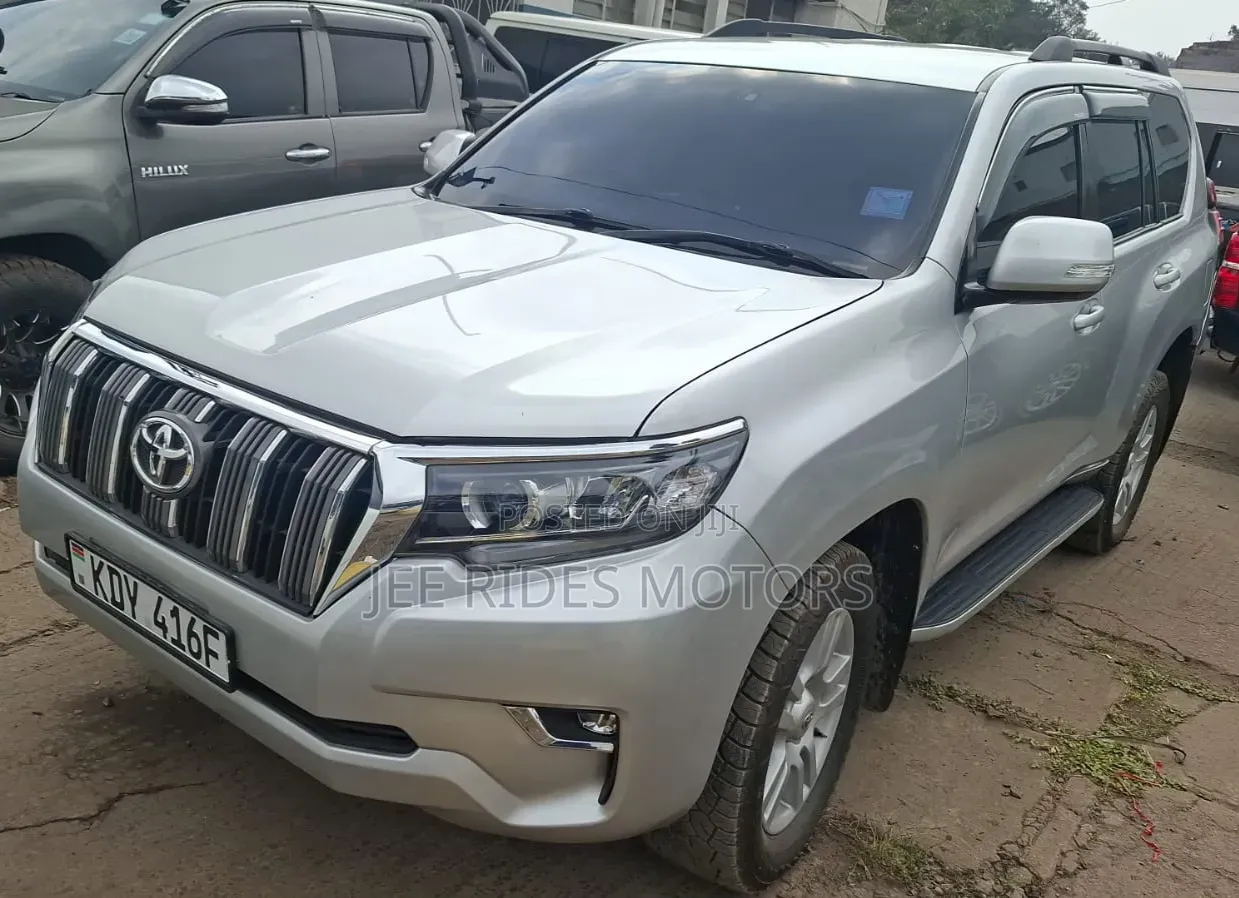 Toyota Land Cruiser Prado 3.0 TD 2010 Silver