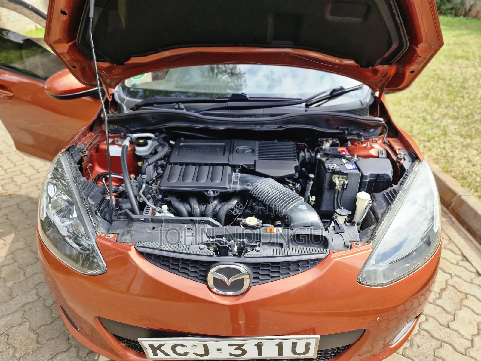 Mazda Demio 2009 Orange