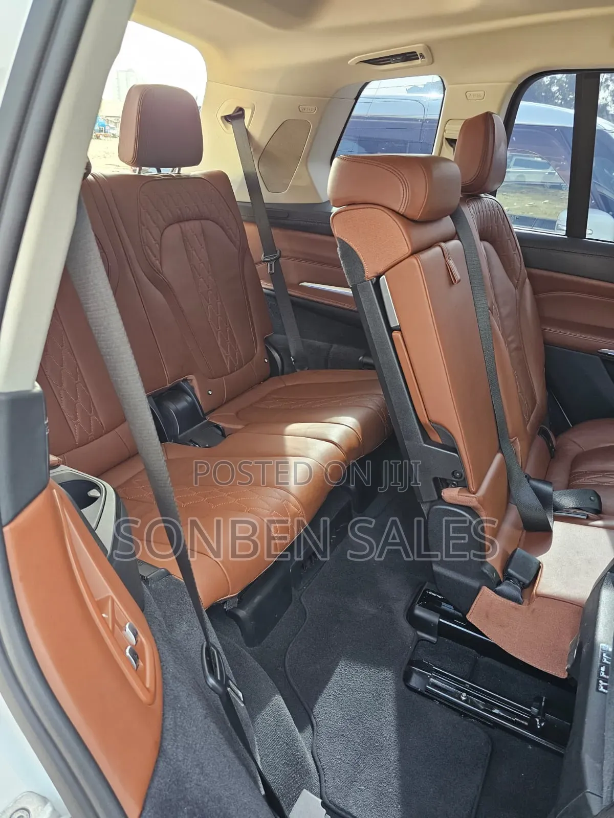 BMW 7 Series 2019 White