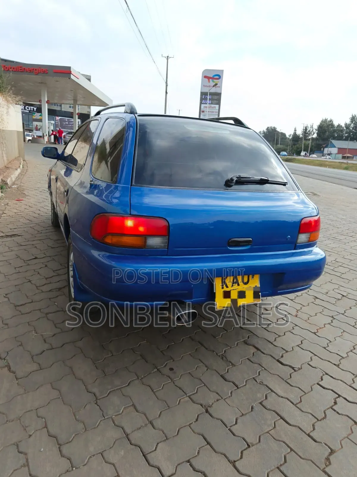 Subaru Impreza Wagon 1999 Blue