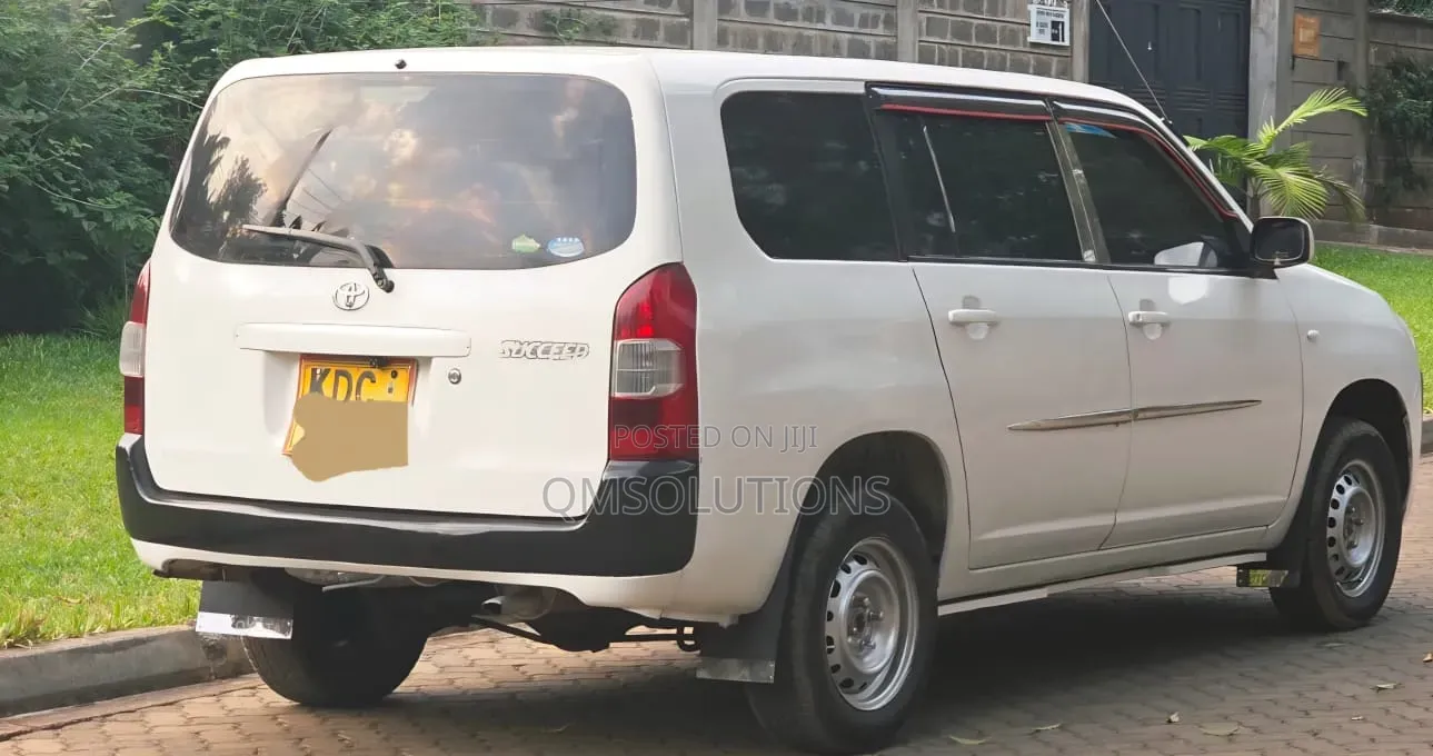 Toyota Succeed SV Premium 2014 White