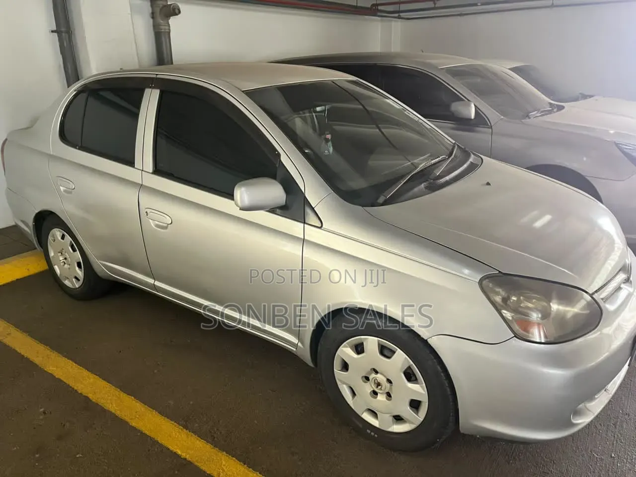 Toyota Platz 2004 Silver