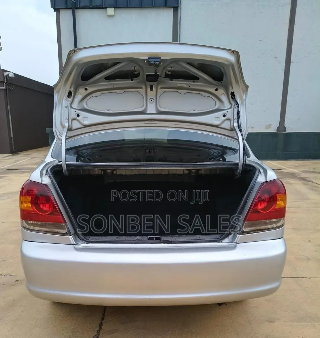 Toyota Platz 2004 Silver
