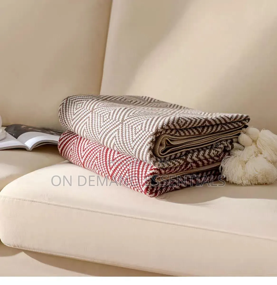 Pendant Knitted Throw Blankets