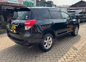 Toyota Vanguard 2011 Black