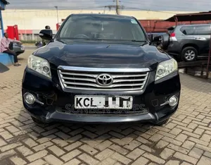 Toyota Vanguard 2011 Black