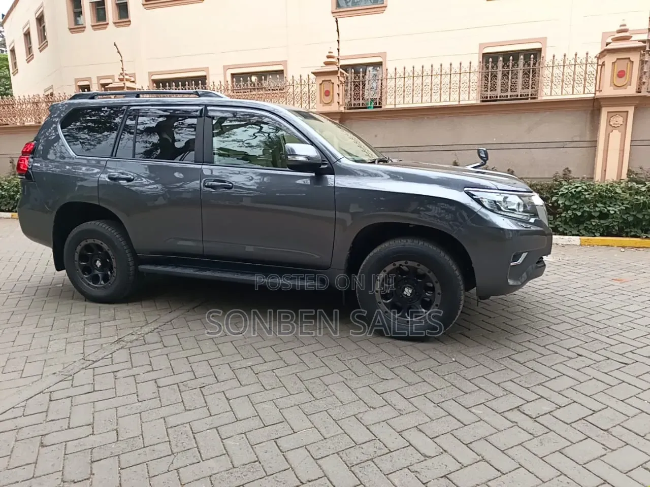 Toyota Land Cruiser Prado 2.8 2019 Gray