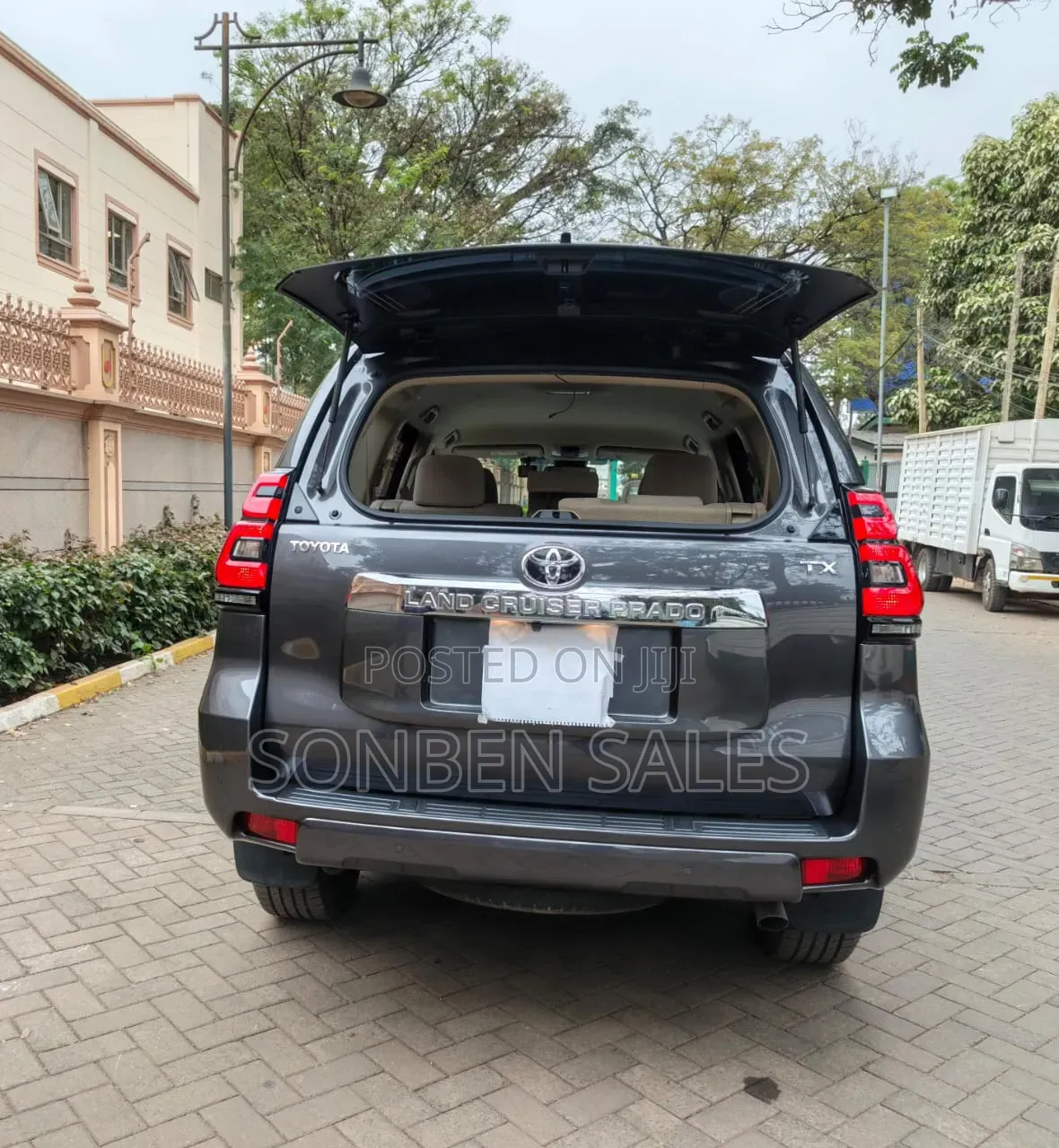 Toyota Land Cruiser Prado 2.8 2019 Gray
