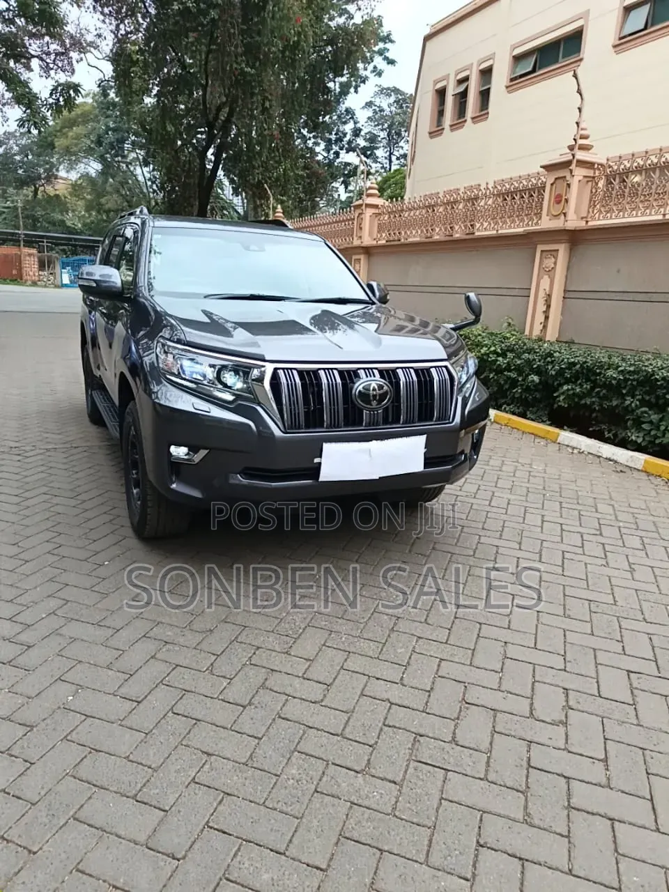 Toyota Land Cruiser Prado 2.8 2019 Gray