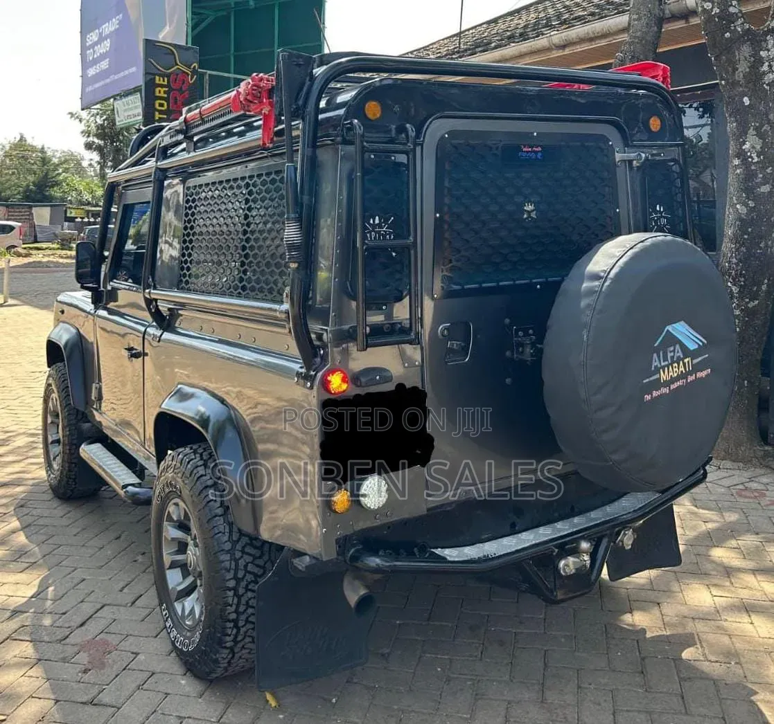 Land Rover Defender 2006 Black