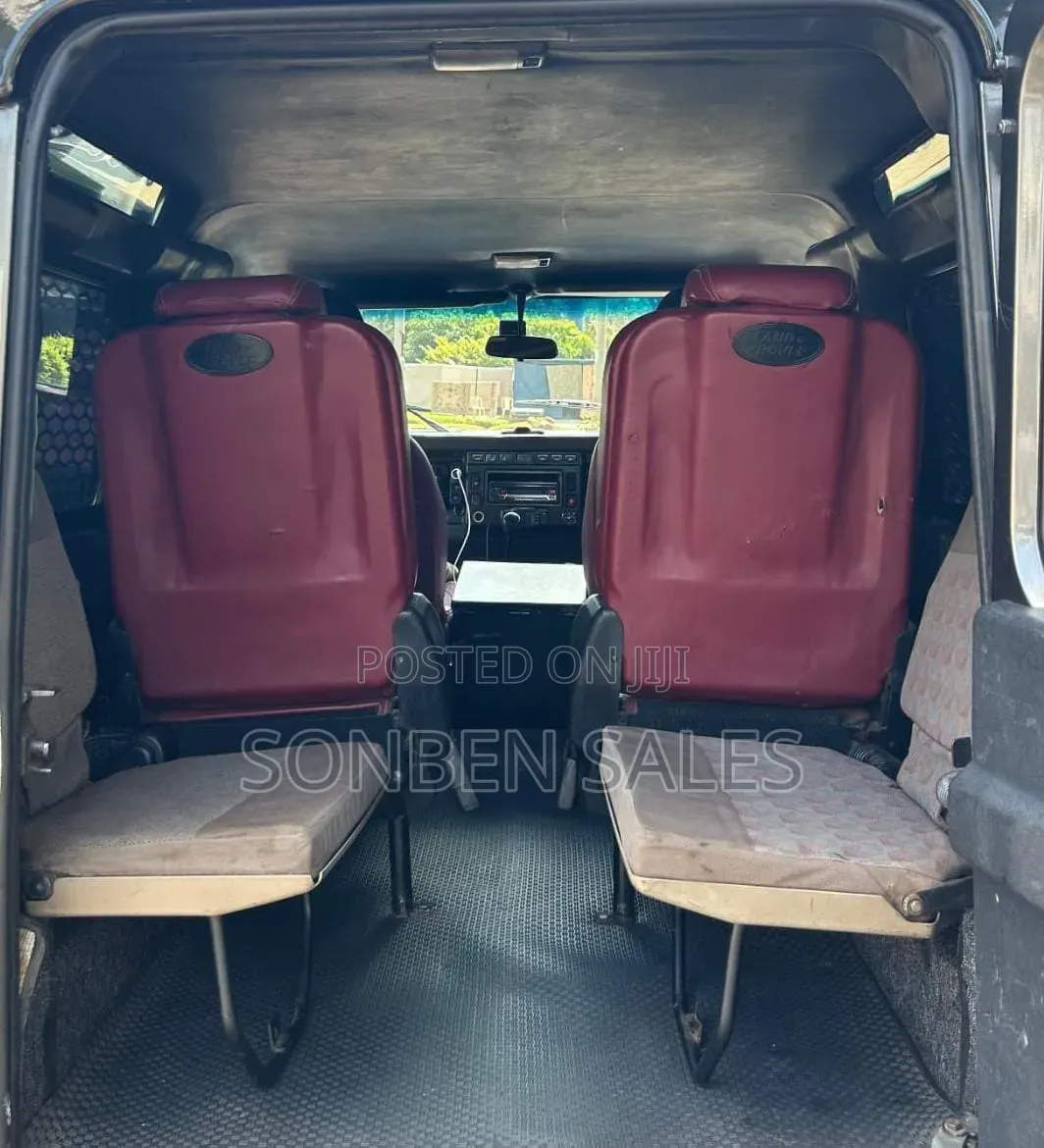 Land Rover Defender 2006 Black