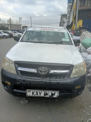 Toyota Hilux 2.5 Cab 2005 White
